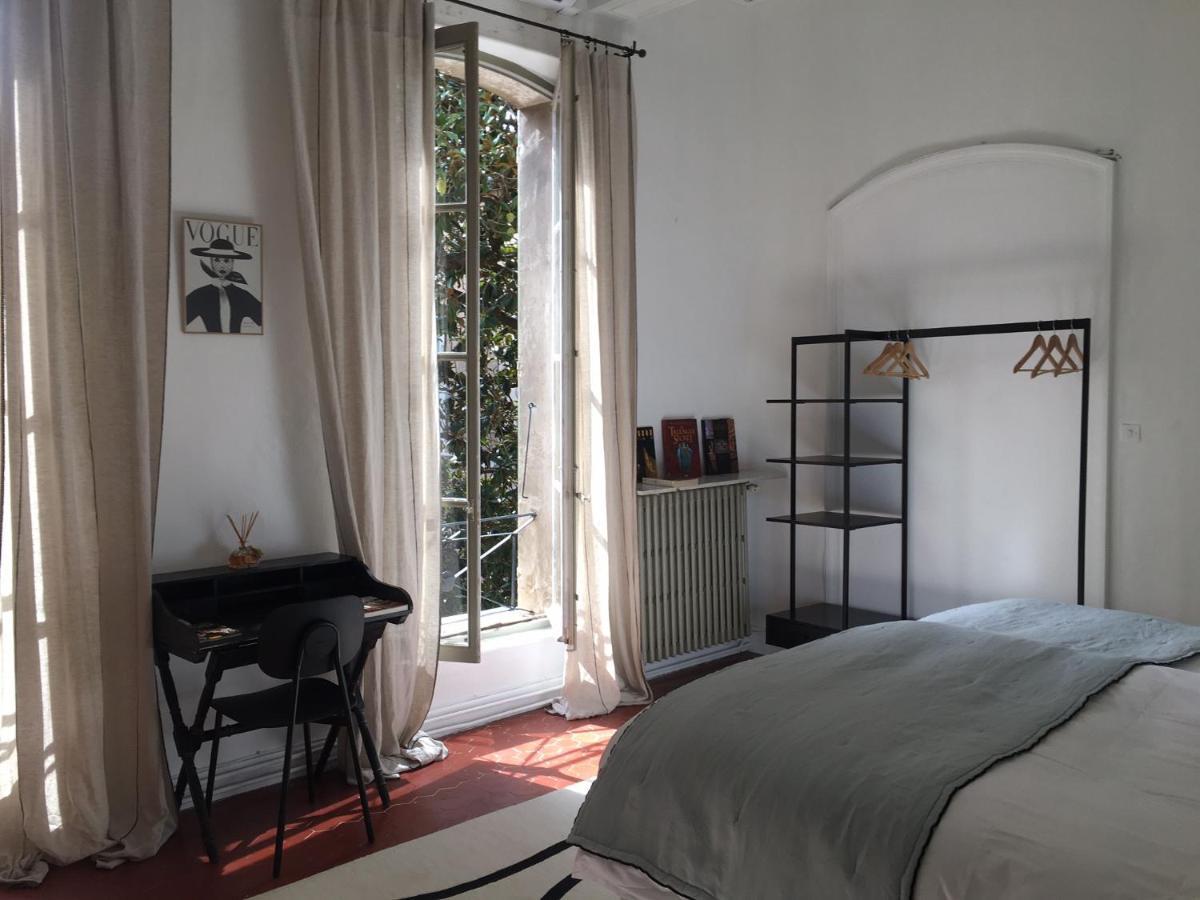 Bed and Breakfast La Chapelle Sur La Sorgue Л'Іль-сюр-ла-Сорг Екстер'єр фото