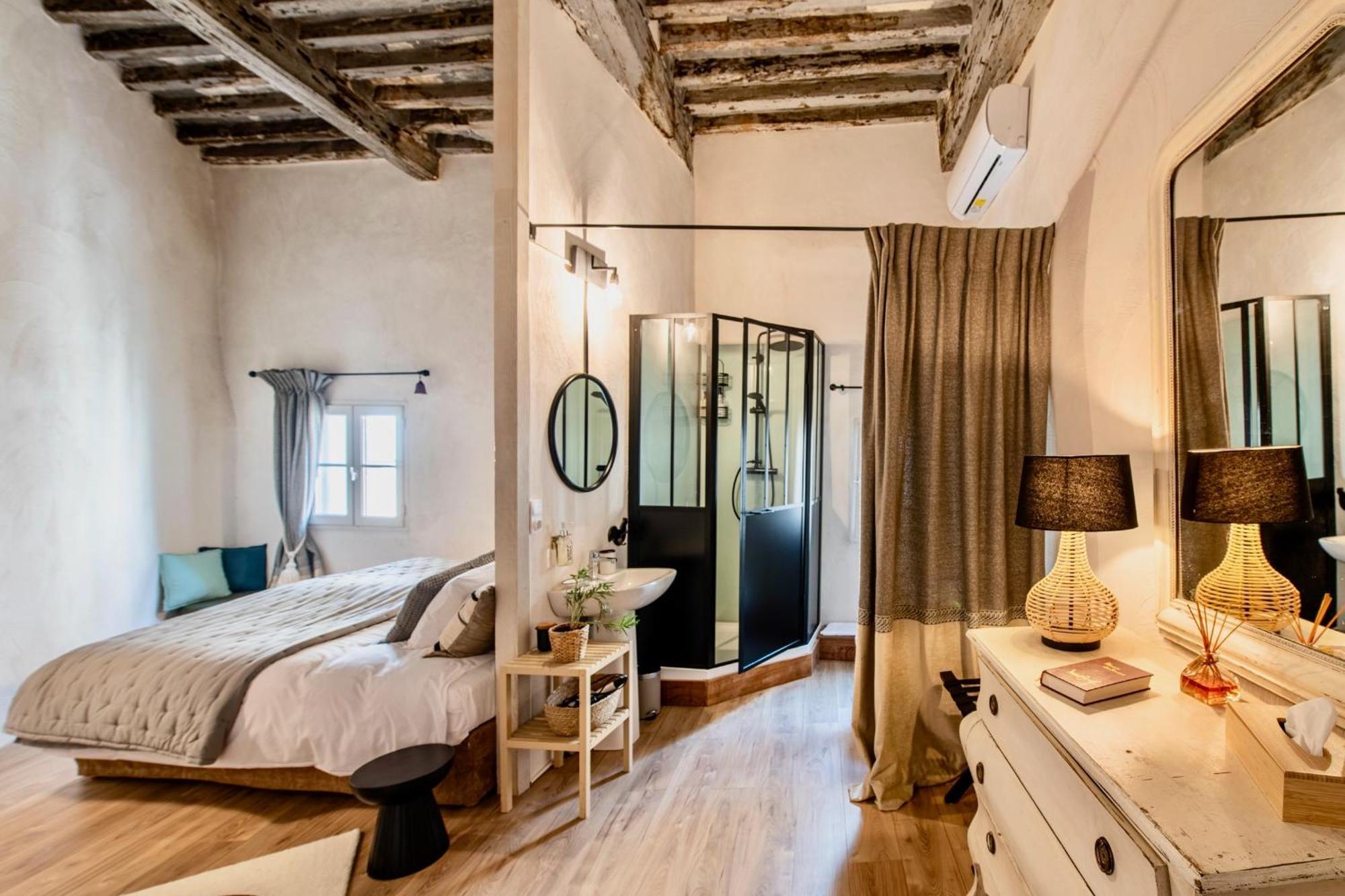 Bed and Breakfast La Chapelle Sur La Sorgue Л'Іль-сюр-ла-Сорг Екстер'єр фото