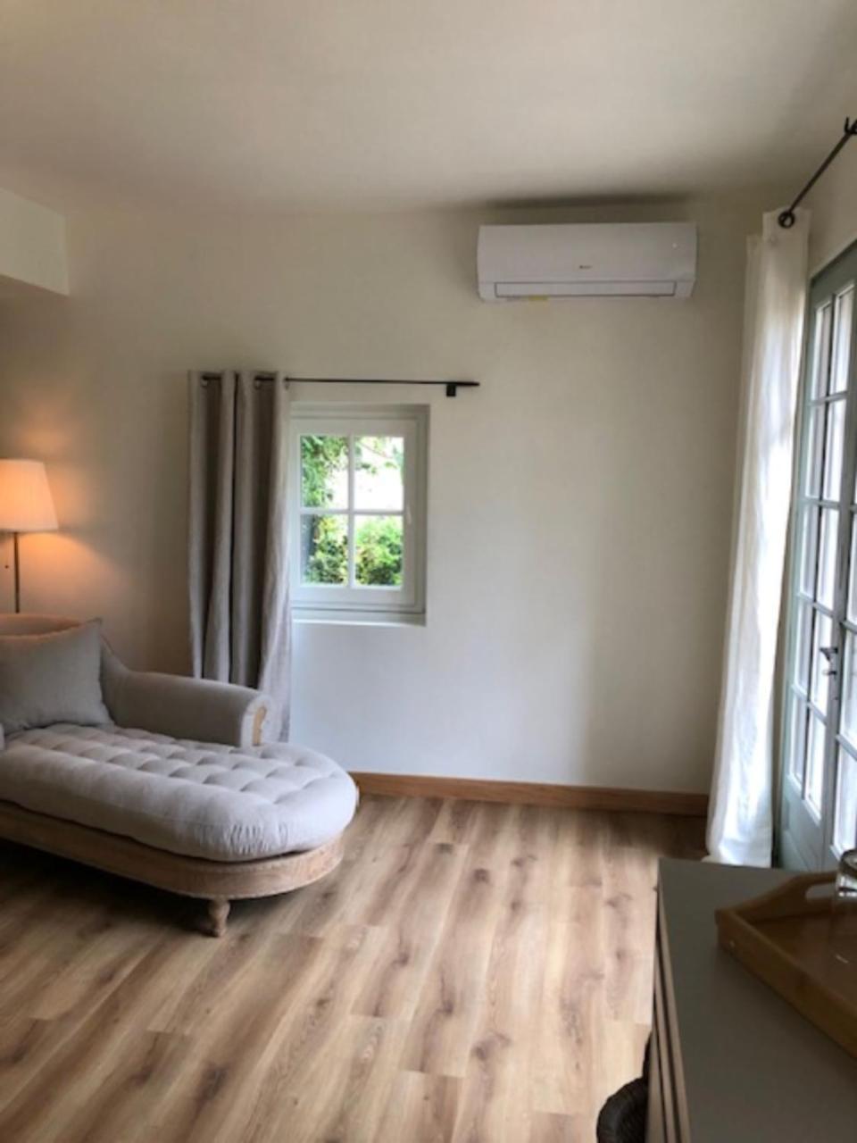 Bed and Breakfast La Chapelle Sur La Sorgue Л'Іль-сюр-ла-Сорг Екстер'єр фото
