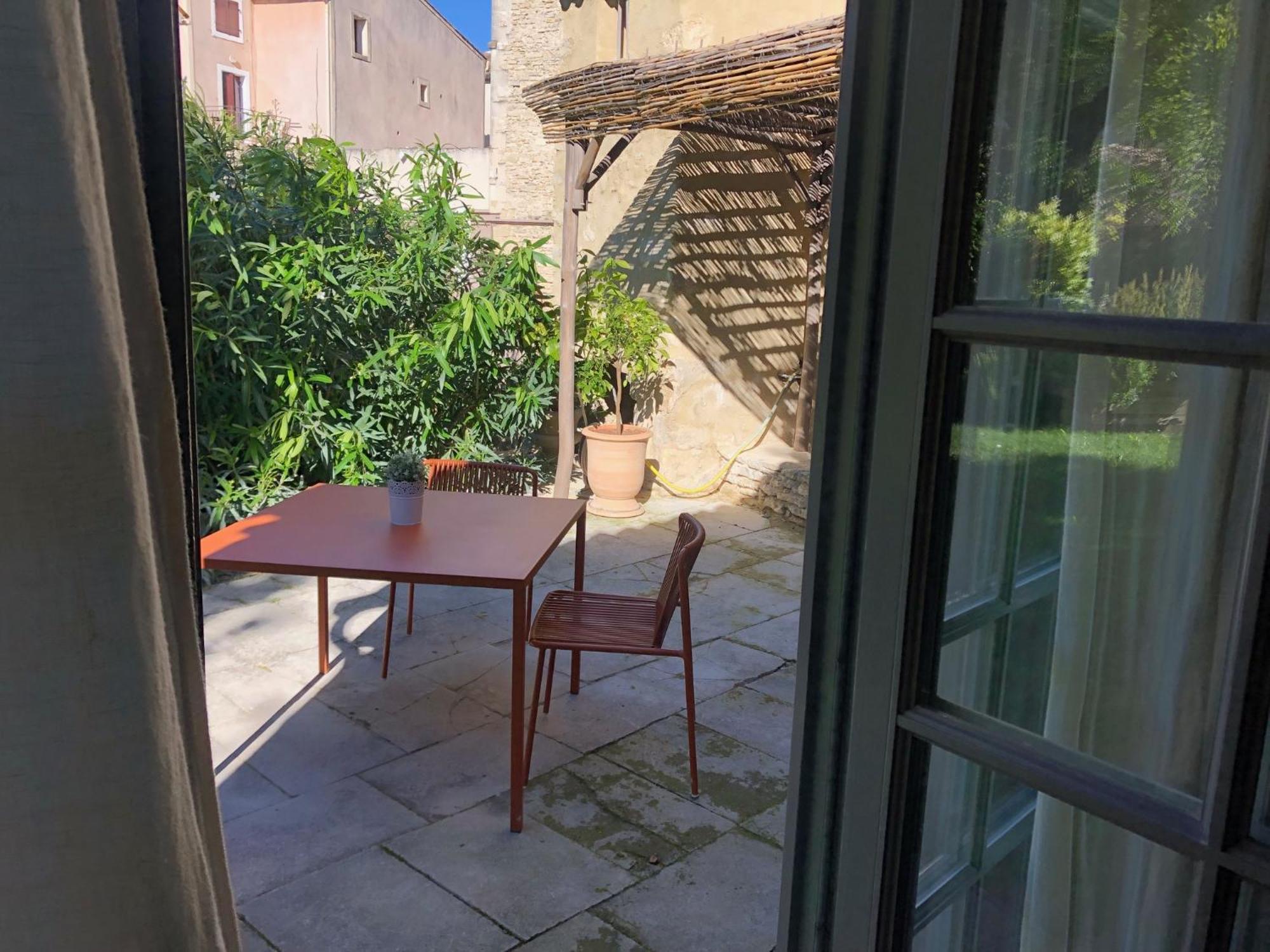 Bed and Breakfast La Chapelle Sur La Sorgue Л'Іль-сюр-ла-Сорг Екстер'єр фото