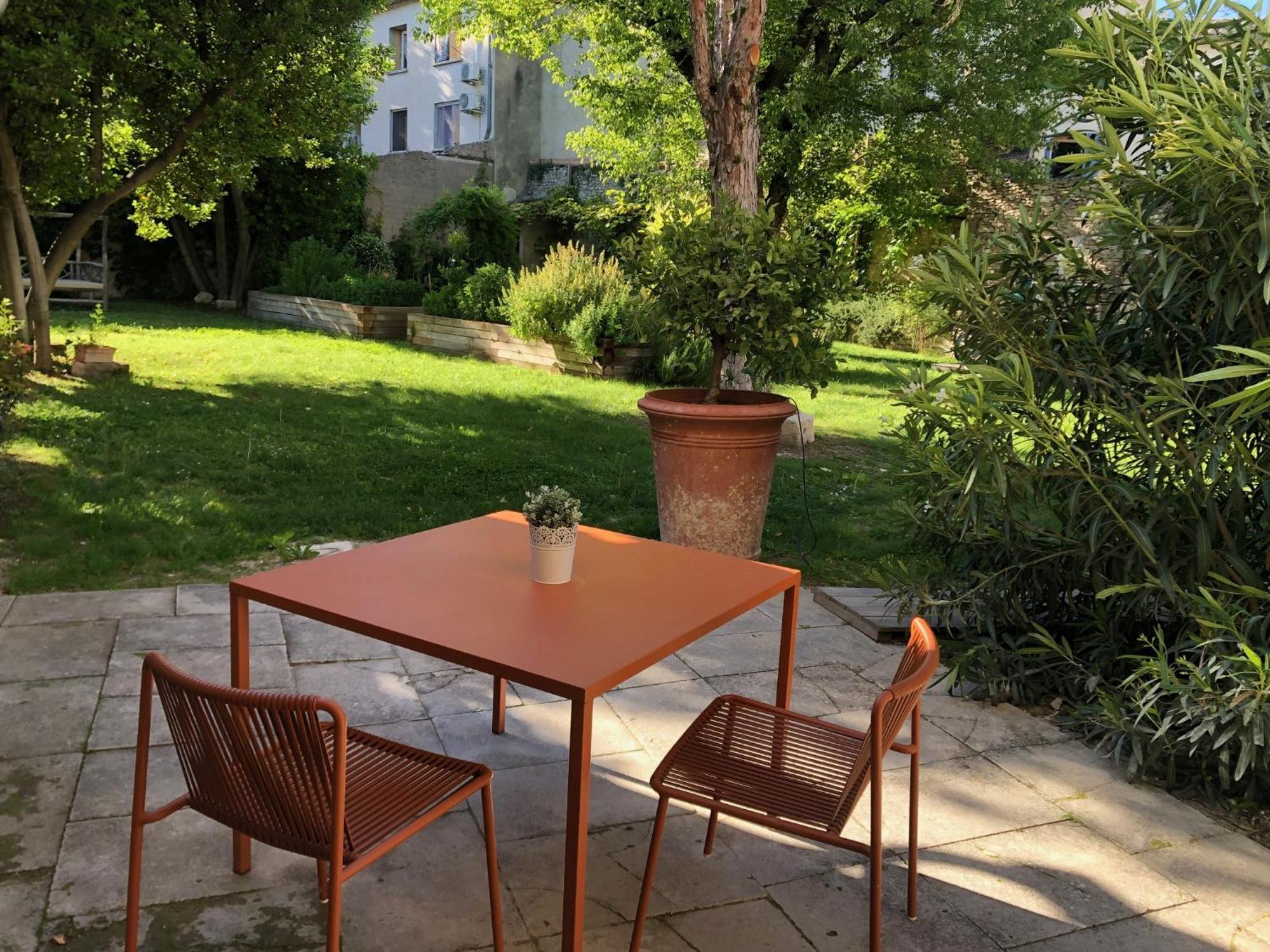 Bed and Breakfast La Chapelle Sur La Sorgue Л'Іль-сюр-ла-Сорг Екстер'єр фото